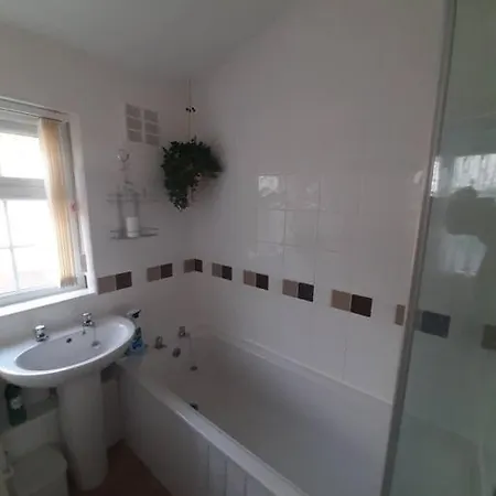 Private Apartment, Parking, Sea And Country Views Lyme Regis Exterior photo