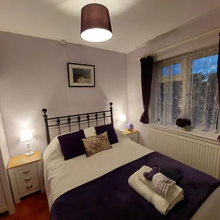 Private Apartment, Parking, Sea And Country Views Lyme Regis Exterior photo