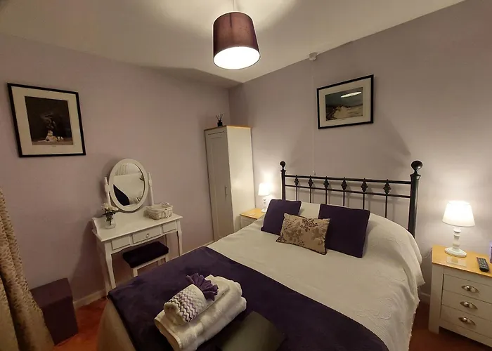 Private Apartment, Parking, Sea And Country Views